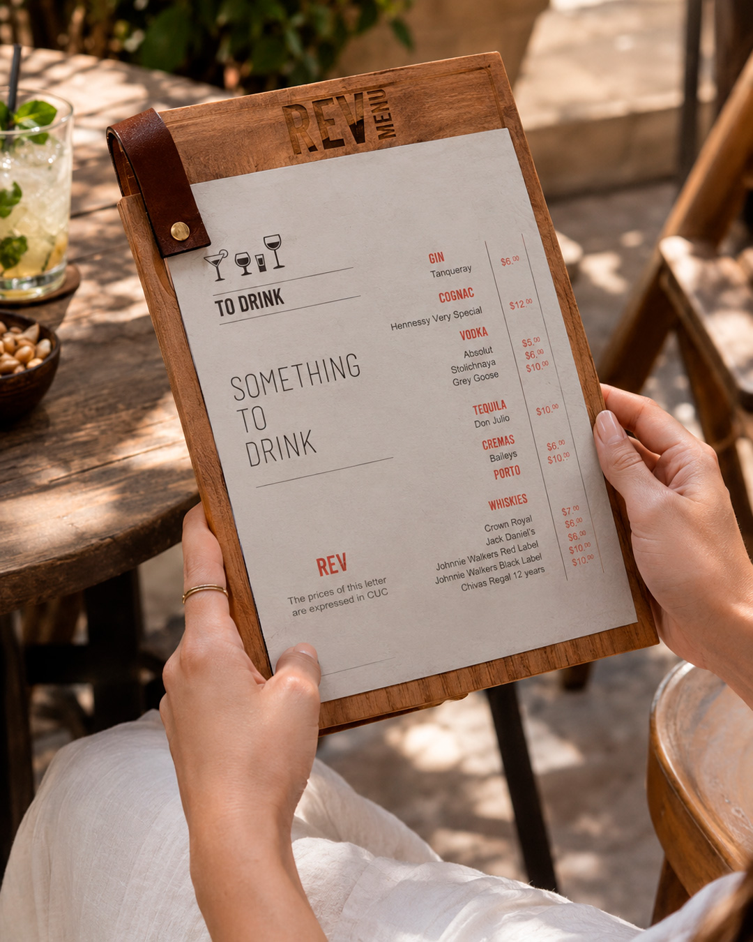 revolution hotel diseño de menu restaurante